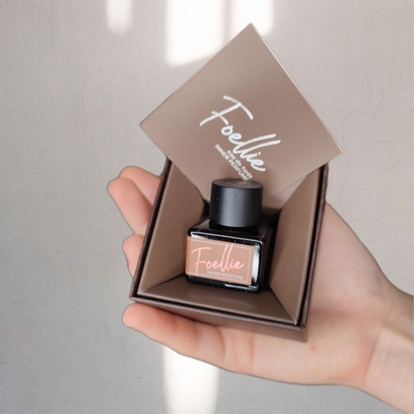 Nước hoa vùng kín Foellie nâu (2)